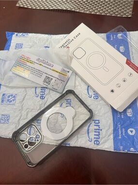 iPhone 14 Pro Clear Magnetic Protective Phone Case with Silver Ring